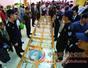 南京一珠寶交易市場開業 400公斤黃金鋪道