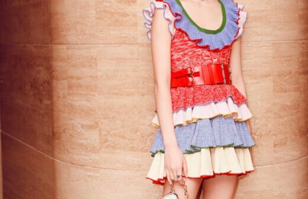 愛奇藝尖叫之夜明星云集 看大花小花都愛什么樣的珠寶