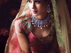 全球新貴女人彩色珠寶