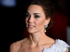 凱特王妃佩戴曾屬戴安娜王妃的珍珠耳墜出席活動