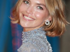 超模艾利桑娜·繆斯佩戴蕭邦珠寶亮相皇家藝術學院夏季展