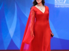 莫妮卡·貝魯奇佩戴卡地亞珠寶 亮相第七屆北京國際電影節