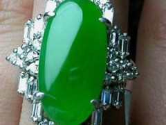 會變色的翡翠是假的嗎?