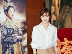 蔣勤勤佩戴西班牙珠寶出席電視劇開播發布會