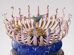 梵克雅寶作品亮相倫敦 Masterpiece 2022 藝術博覽會:綠蜂鳥之夢、胸針