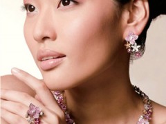 時尚結(jié)婚配飾 輕松享有明星氣質(zhì)